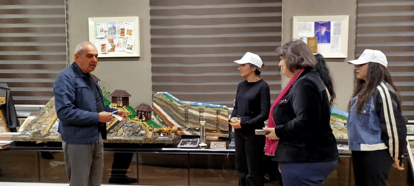 AR ETN Torpaqşünaslıq və Aqrokimya İnstitutunda “Açıq qapı” günü keçirilib