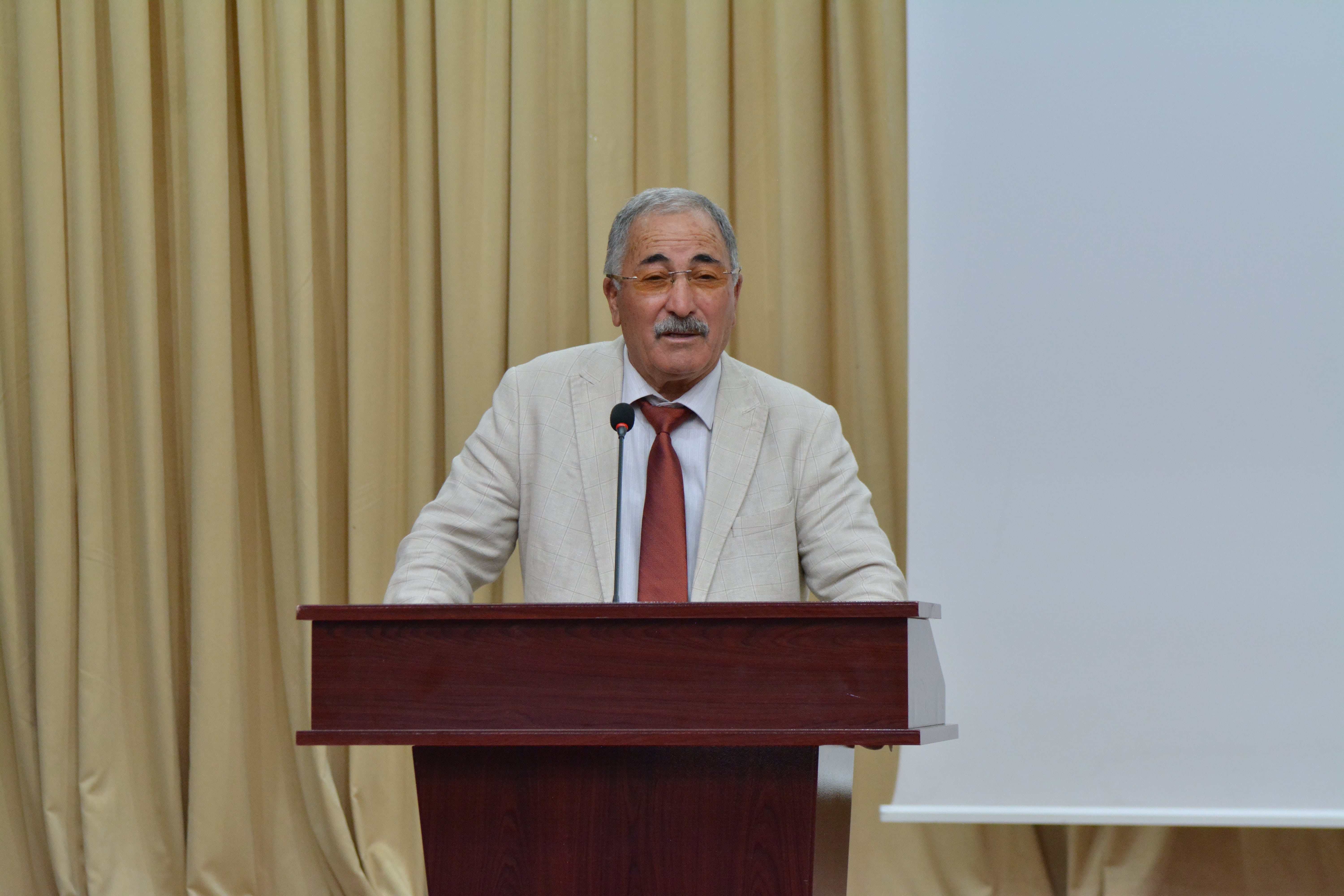 The director general of the Institute of Soil Science and Agrochemistry of the Ministry of Science and Education of the Republic of Azerbaijan made a speech at the festival-congress "Return to Western Azerbaijan" held in Nakhchivan.