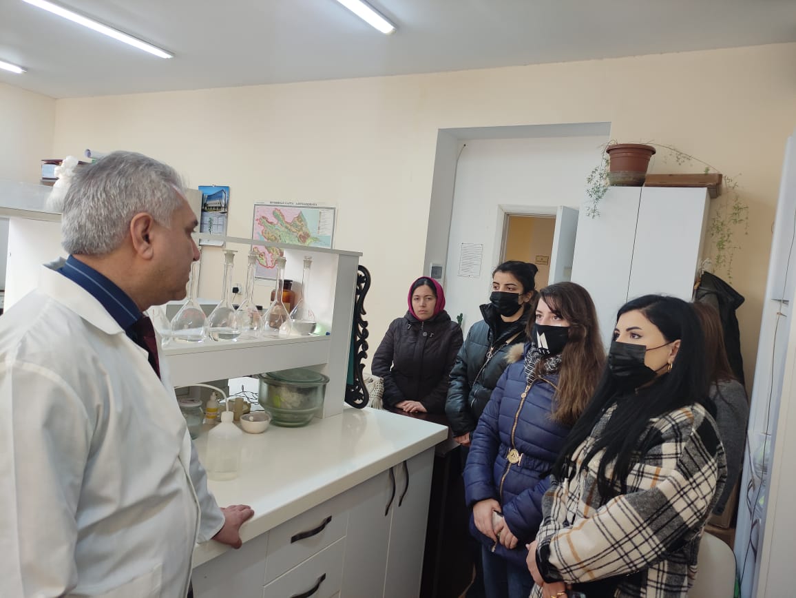 Students of Baku State University have an internship at the Institute of Soil Science and Agrochemistry of ANAS.