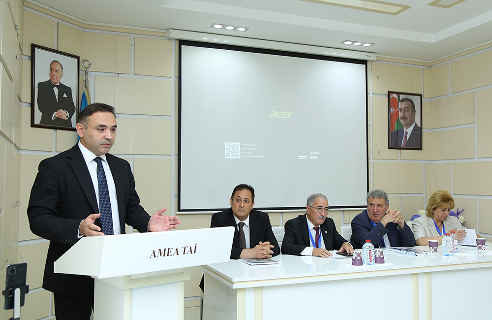 Şərqi Zəngəzur və Qarabağın torpaq və su resursları müzakirə olundu – Torpaqşünaslıq və Aqrokimya İnstitutunda elmi-praktiki konfrans keçirilib
