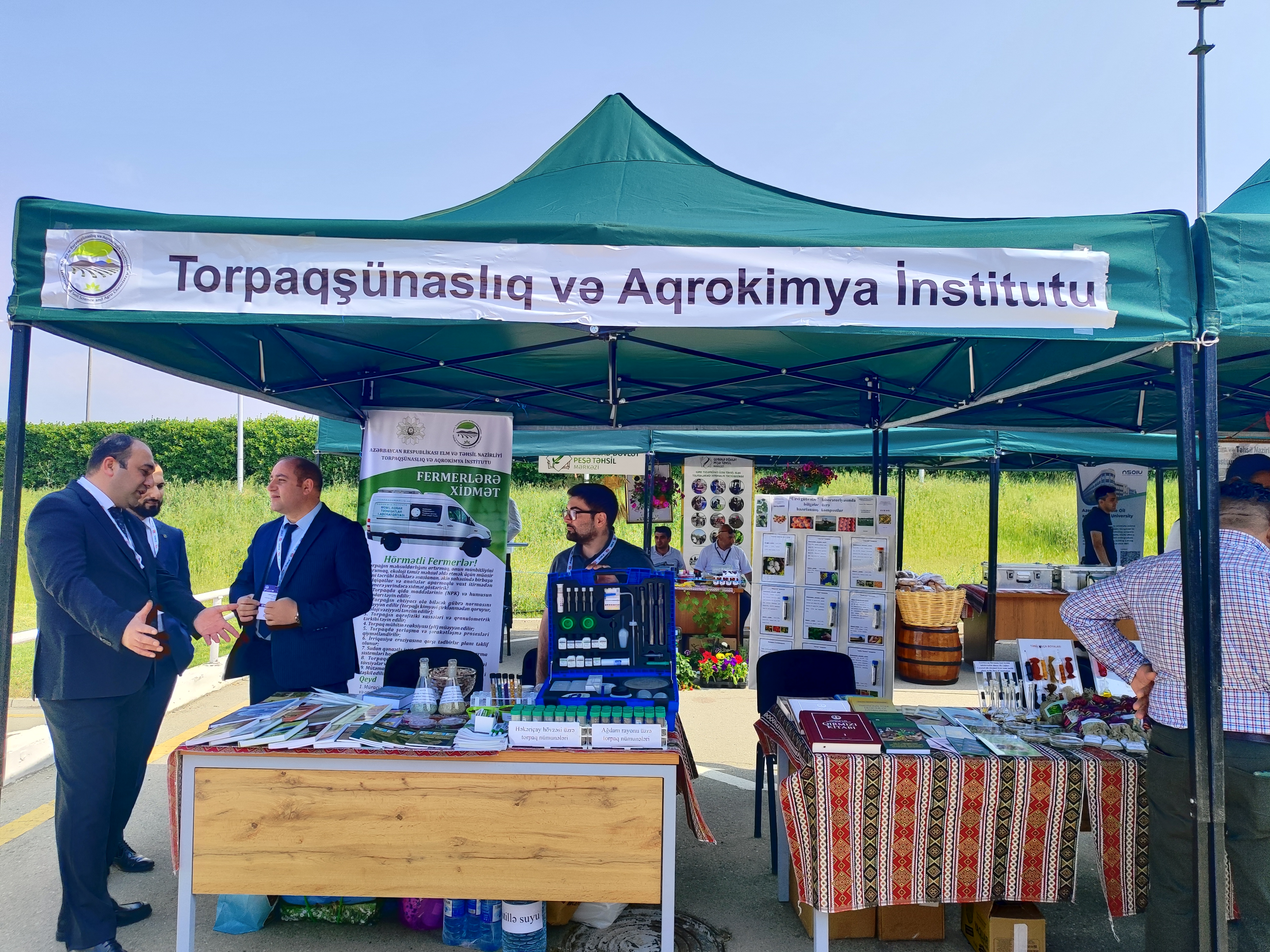 AR ETN Torpaqşünaslıq və Aqrokimya  İnstitutunun əməkdaşları 18-ci Azərbaycan Beynəlxalq Kənd Təsərrüfatı Sərgisində iştirak edib